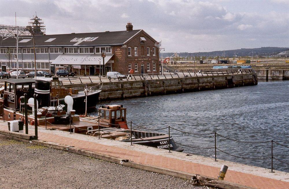 The Ship & Trades Chatham (Kent) Exterior foto