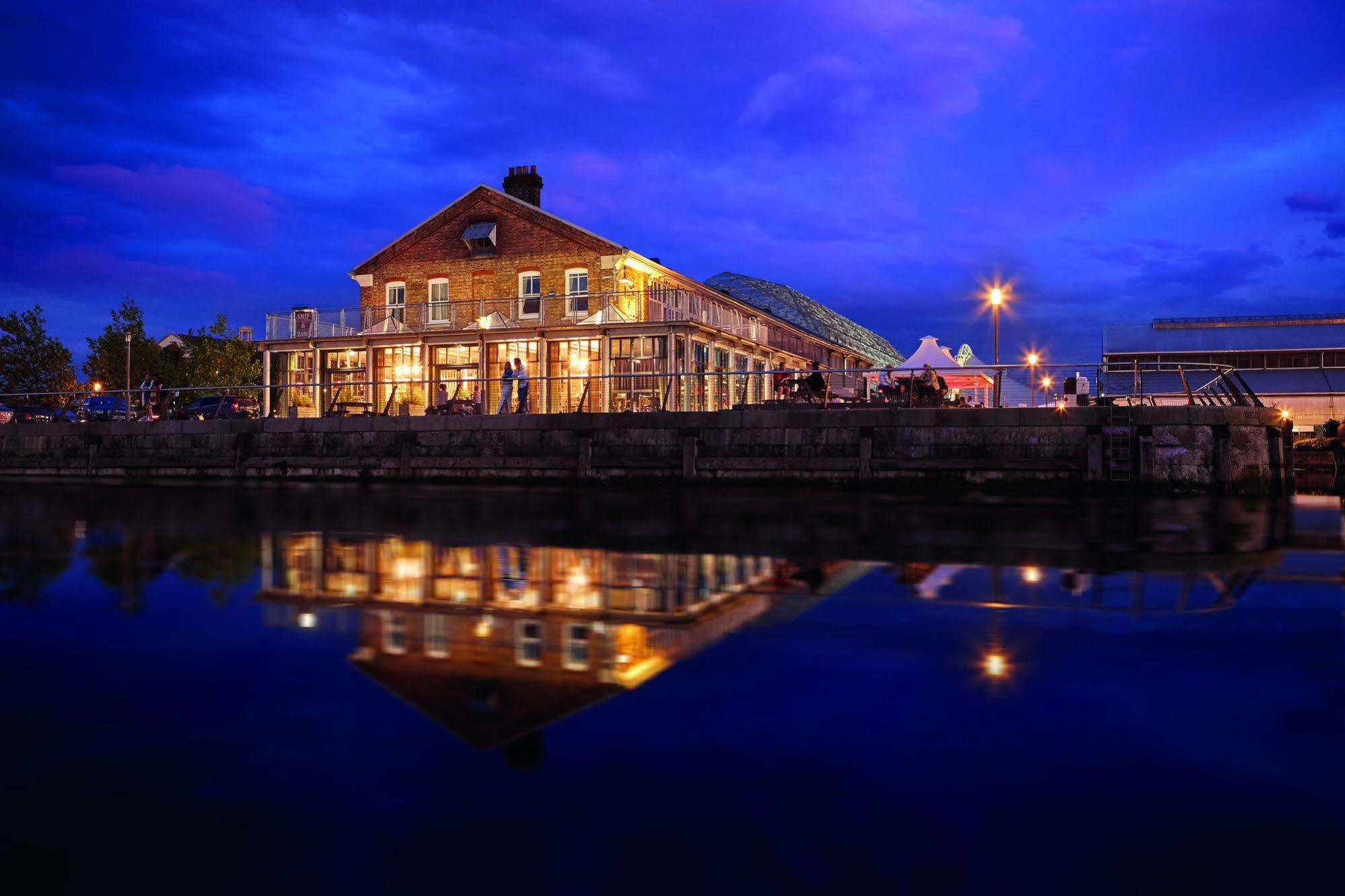 The Ship & Trades Chatham (Kent) Exterior foto